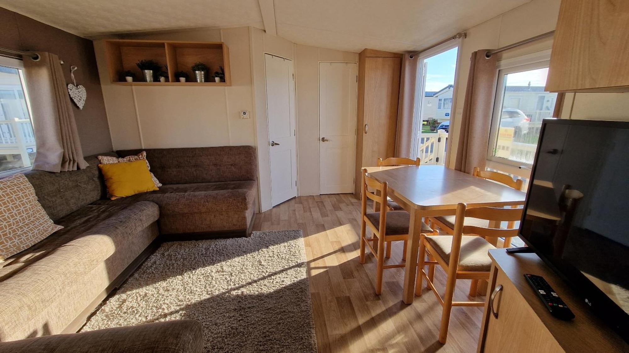 Sea Haven - 4 Bedroom Static Near The Beach Димчерч Екстер'єр фото